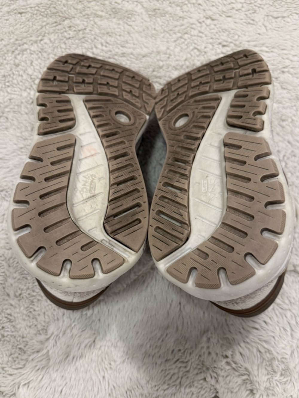 Brooks Ariel GTS 24 Women's Running Shoes - Size 9.5 Wide (D) - Coconut - Picture 4 of 5